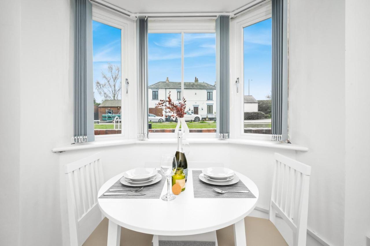Beautiful Waterside Apartment - Parking - Perry Barr - Top Rated Birmingham Exterior photo
